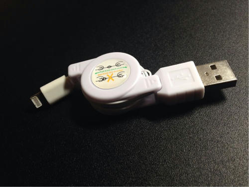 iphone5 lightning　USBケーブル