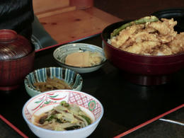 勝馬亭6