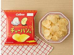 カルビー 食事系ポテトチップス チャーハン味