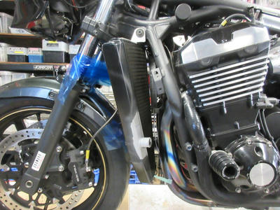 ZRX1200DAEG】ラジエーター交換【CBR1000RR】②｜sda report