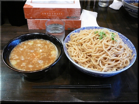 濃厚煮干しつけ麺（メガ）
