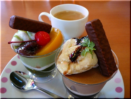 抹茶パフェ＆チョコレートパフェ