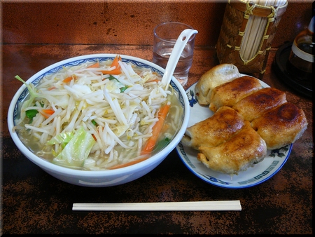 タンメン（大盛り）＋餃子（６ヶ）