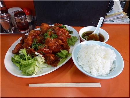 鶏のケチャップ煮＋めし（中）