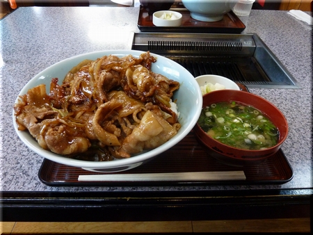 肉丼（大盛り）