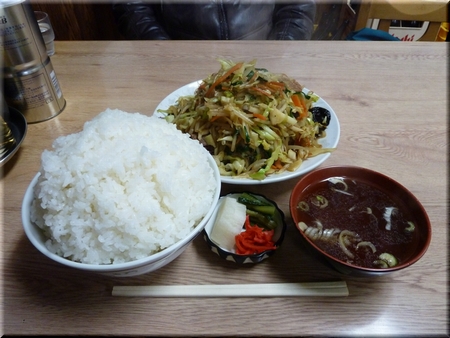 肉野菜炒め＋ライス（両方大盛り）