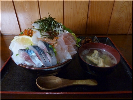 B亭丼海鮮スペシャル(大盛り)