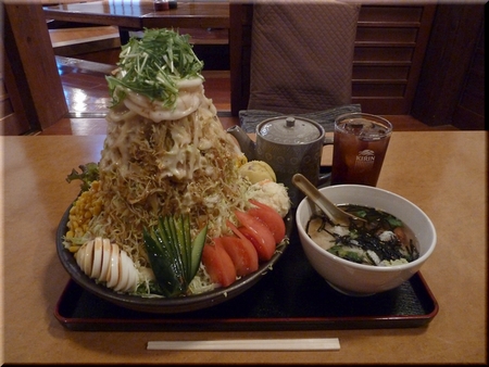 やぐらサラダ＋梅茶漬け＋ウーロン茶