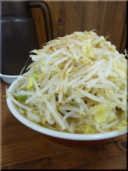 普通盛焼豚大(野菜タワー) 普通盛焼豚大(野菜タワー)