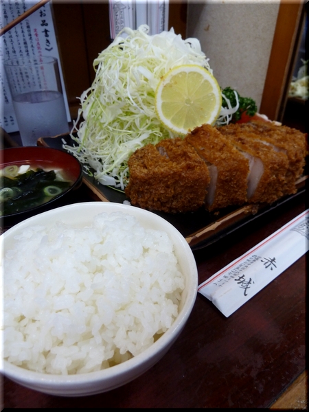 特選ロースかつ定食