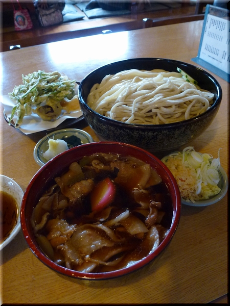 肉汁合い盛り（大盛り）＋野菜天ぷら（小）