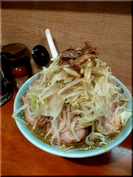 豚(ヤサイ多め) 豚(ヤサイ多め)