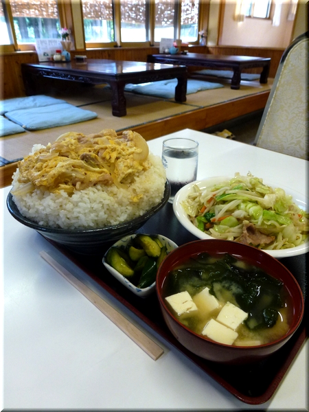 親子丼（大盛り）＋野菜炒め