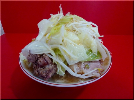 大豚(野菜マシマシカラメ) 大豚(野菜マシマシカラメ)