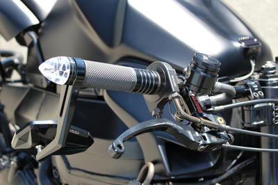CBR954RR カスタム 右ハンドル周り