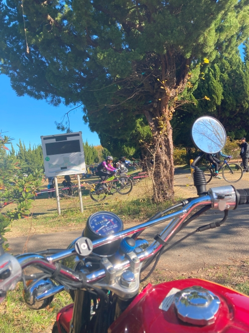 バイクで自転車イベントに参加