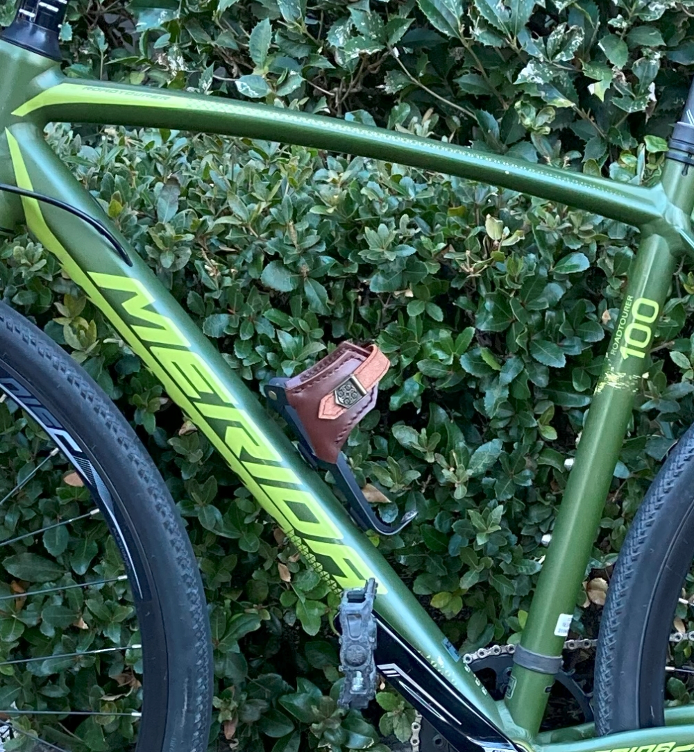 自転車用レザー製ドリンクホルダー