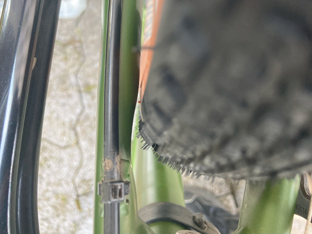 MERIDA ROAD TOURER 100 カスタム タイヤクリアランス