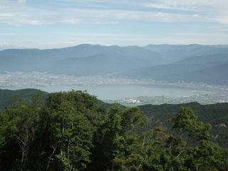 150725_0942_守屋山・西峰から望む諏訪湖（諏訪市）