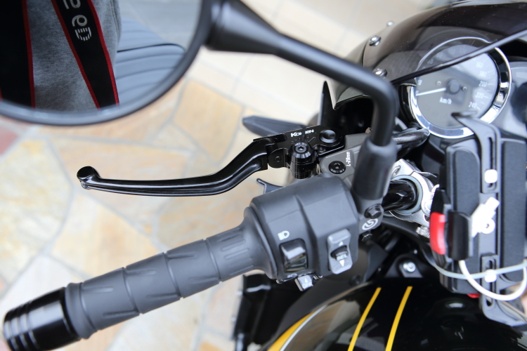 Z900RSにコーケンのメカニカルクラッチホルダーのアヴァンツァを装着