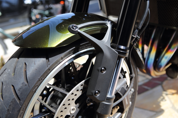 Z900RSのボルトをチタンボルトに交換