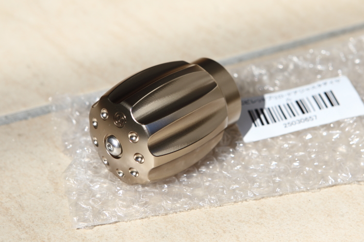 モトコルセのCNCビレット プリロードアジャスタダイヤル