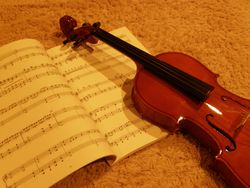 ヴァイオリンと楽譜