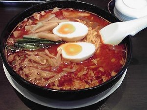 来来亭　旨辛麺