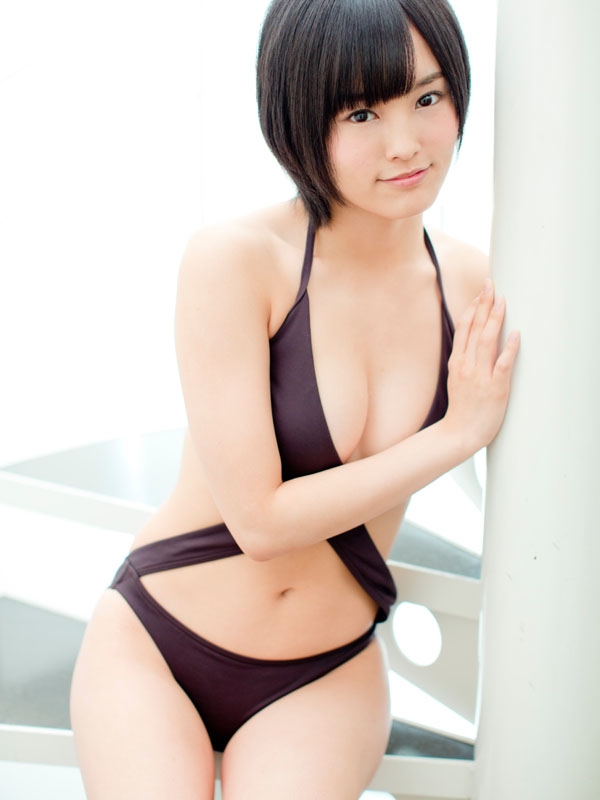 山本彩 グラビア