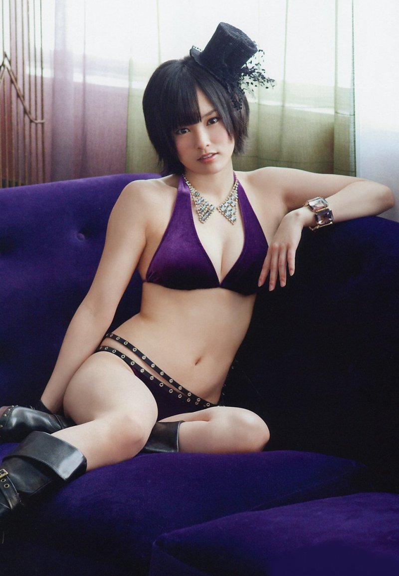 山本彩 グラビア