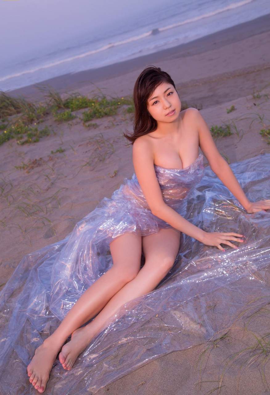 中村静香 グラビア