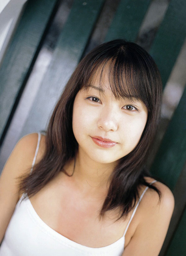 戸田恵梨香 グラビア