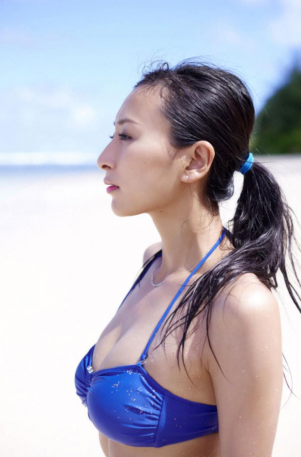 浅田舞 グラビア