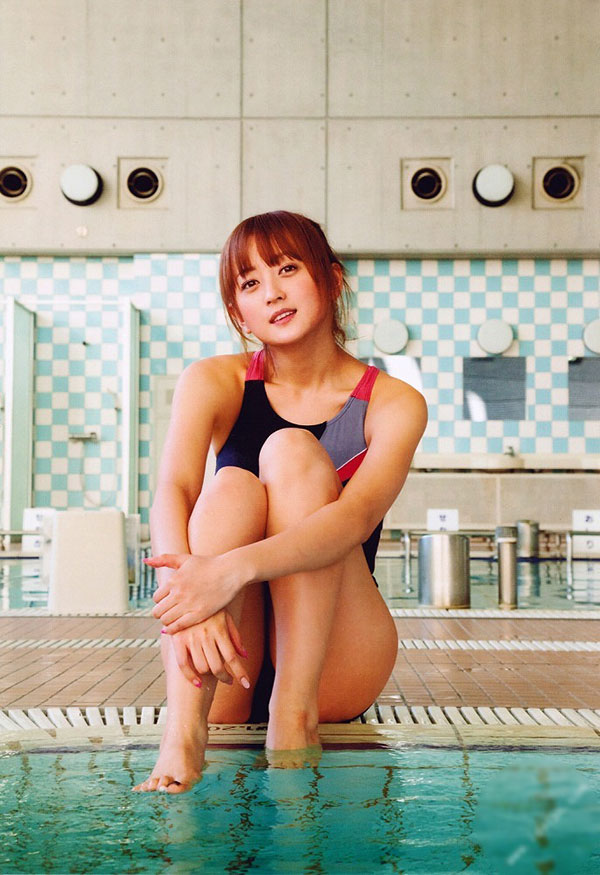 小松彩夏 グラビア
