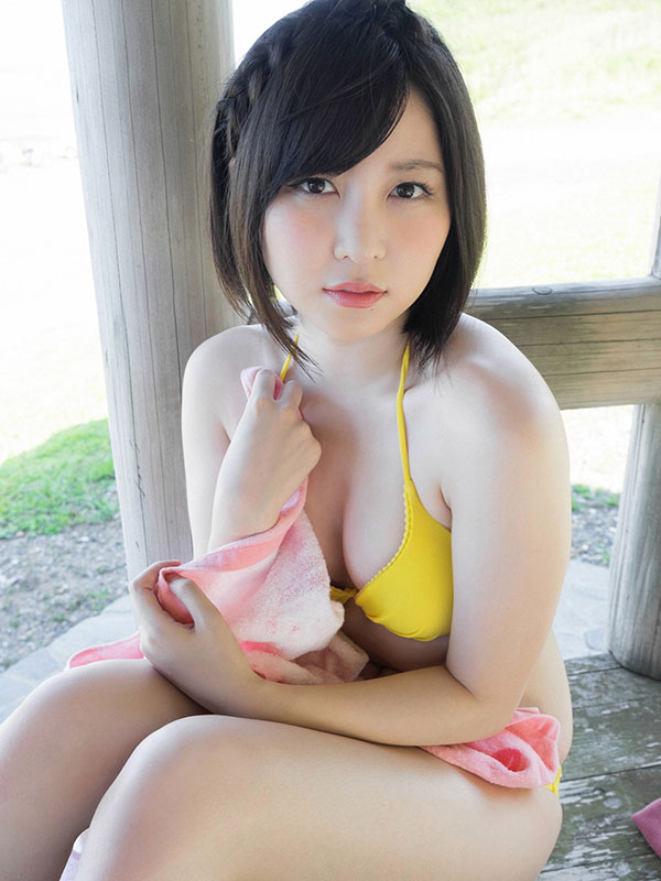 岩田華怜 グラビア