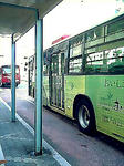 県営バスなのに緑色