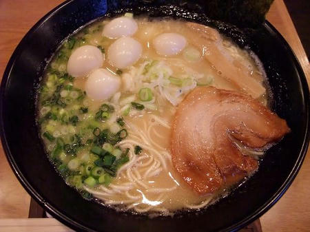 丸鶏醤油らーめん　うずら増し