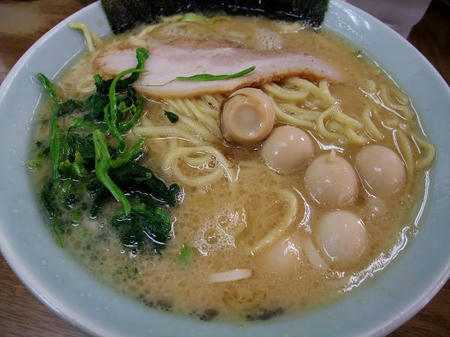 壱六家 ラーメン中盛+うずら増し
