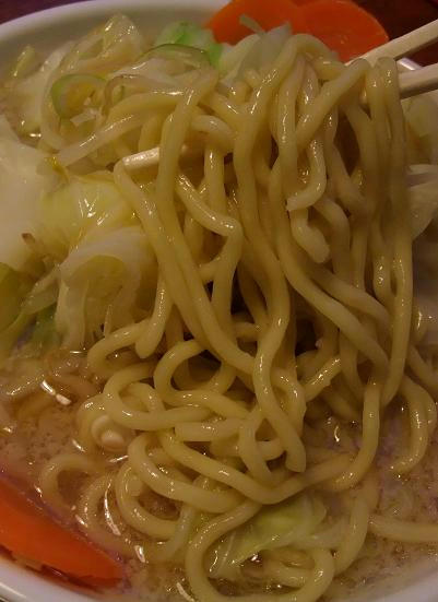 たんめんこってり 麺