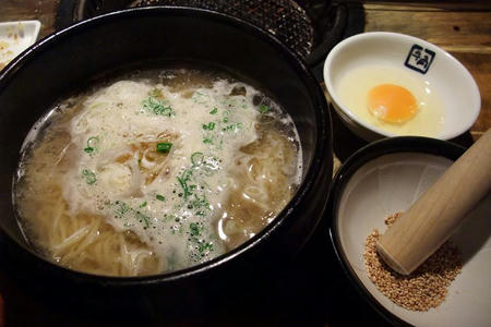 牛角　石焼きごまネギラーメン