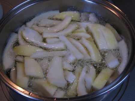 パール柑 皮を煮てます