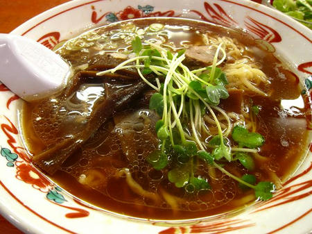 Navajo White 醤油らあめん