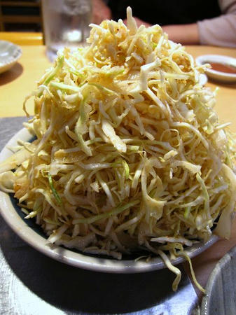 七輪炭火焼肉 味ん味ん 千切りキャベツ