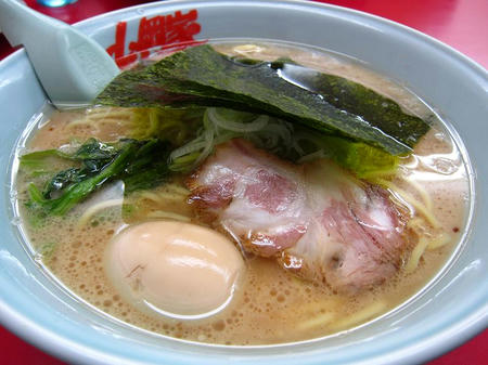 山岡家 醤油ラーメン中盛+味玉