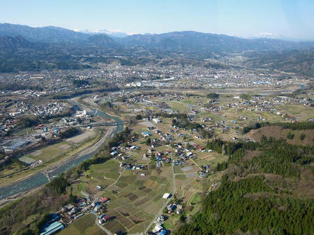 東吾妻町上空～中之条方面