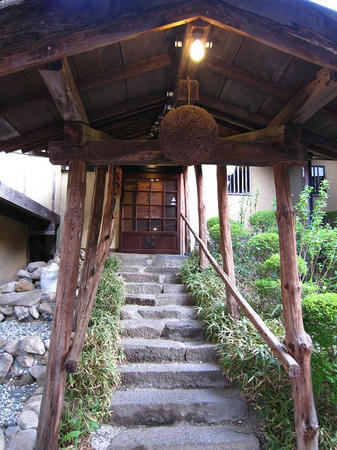 伊香保 時代屋 階段上の扉は自動です(笑)
