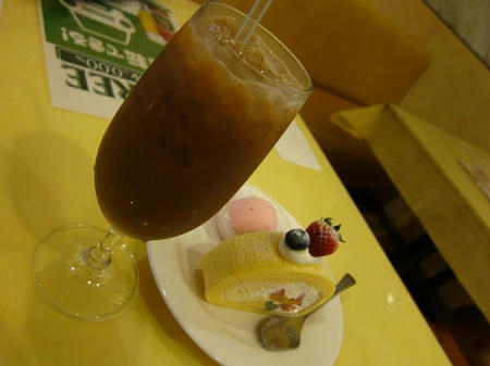 イタリア亭 アイスコーヒーとケーキ