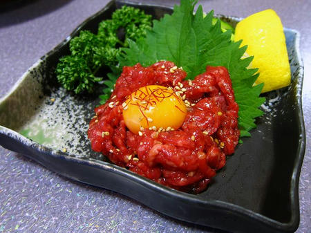 焼肉 燦 ユッケ