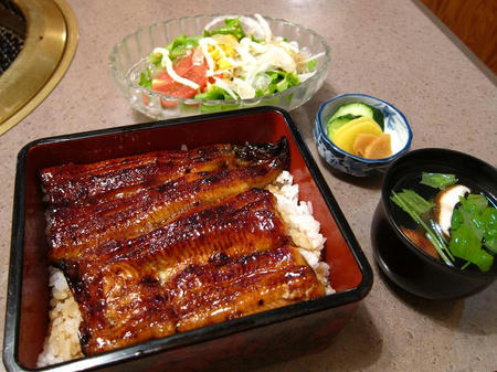 うなぎ炭火焼肉 宮川 うな重(上)