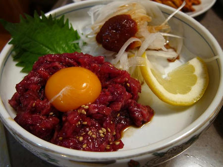 うなぎ炭火焼肉 宮川 ユッケ
